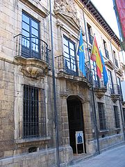 Fachada del museo de Bellas Artes de Asturias.
